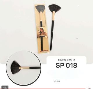 sabrina sato pincel duo